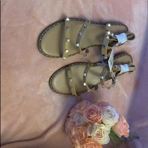 super comfortable sandals ❤️🌞